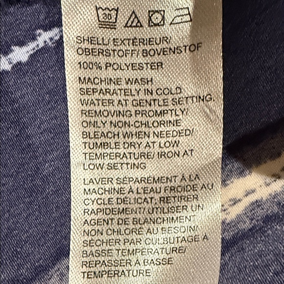 H by Halston Top Navy Striped Women's Size M - Picture 15 of 16